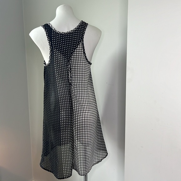 NWT Emma G Summer asymmetrical Top size medium - Picture 4 of 5